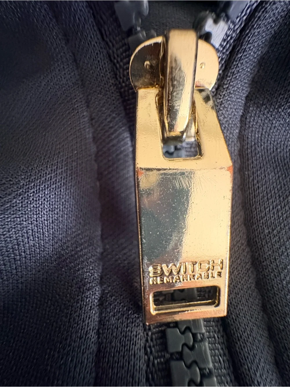 Switch Remarkable MCM-83 Legendary Billionaires Club Gold Track Jacket S